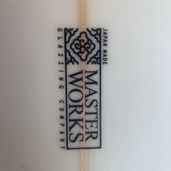 【サーフボード】初心者向けファンボード、フィン付、MASTERWORKSの画像