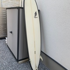 【サーフボード】初心者向けファンボード、フィン付、MASTERWORKSの画像