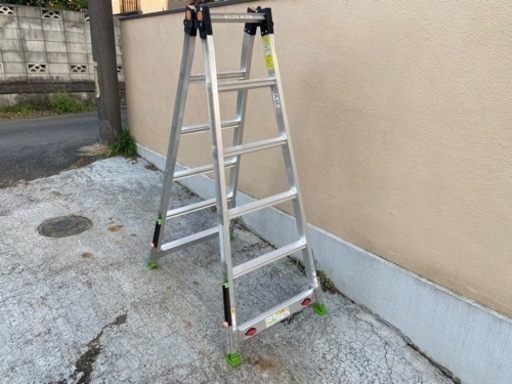 アウトリガー　一体式脚立　ダン吉