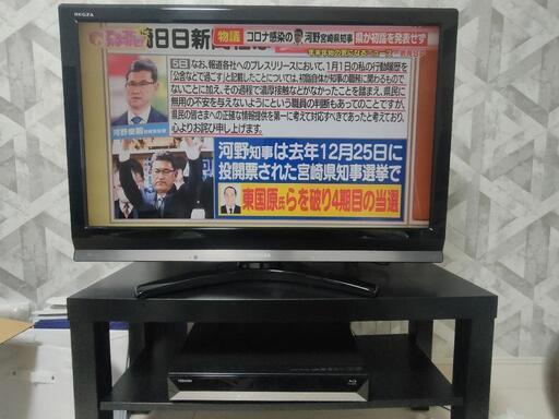 液晶テレビ、ブルーレイレコーダー、テレビ台3点セット
