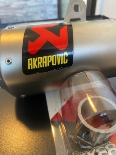 ✨超美品✨AKRAPOVIC アクラポビッチ スリップオンマフラー  R3 MT