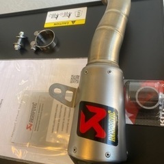 ✨超美品✨AKRAPOVIC アクラポビッチ スリップオンマフラー  R3 MTの画像