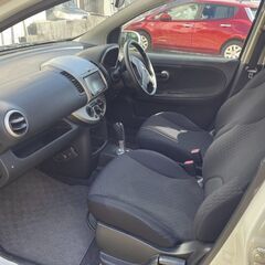 値下げしました。日産ノート　白の画像