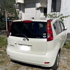 値下げしました。日産ノート　白の画像