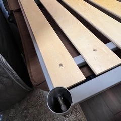 ベッドフレームの画像