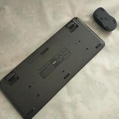 logicoolワイヤレスキーボード(マウス付き)の画像