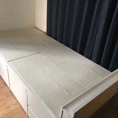 シングルベッド