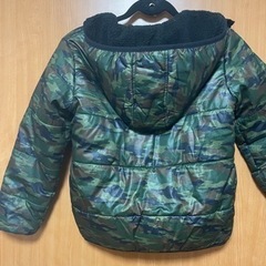 フード付き極暖キッズアウター140 迷彩　カモフラ