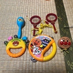 ①受け渡し取引中　アンパンマン のおもちゃ楽器玩具一式の画像