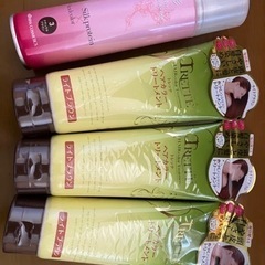ヘアカラートリートメントとカラースプレー