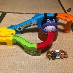 ③受け渡し取引中　アンパンマン ミュージアムシリーズ GOGOミ...