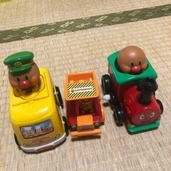 ④受け渡し取引中　アンパンマン ぬいぐるみ&くるまのおもちゃの画像