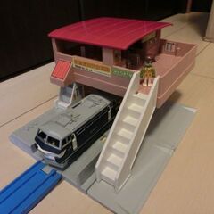 プラレール　プラキッズ橋上駅と車両２編成セット№Ｌの画像