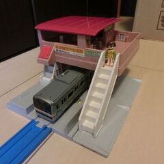 プラレール　プラキッズ橋上駅と車両２編成セット№Ｐの画像