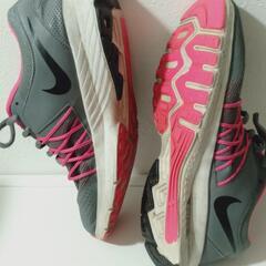 ナイキ　レディース　24.5  ピンクの画像