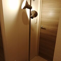 スタンド照明の画像