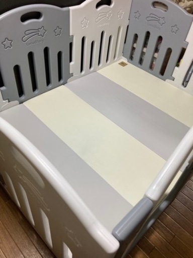 【受渡予定】ベビーサークル　扉つき（18,800円商品）
