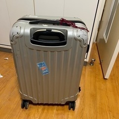 スーツケースの画像