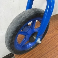 取引場所 南観音 A 2301-152 キックバイク タイヤはプラスティックです。 キズ、汚れあります。の画像