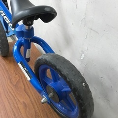 取引場所 南観音 A 2301-152 キックバイク タイヤはプラスティックです。 キズ、汚れあります。の画像