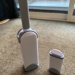 ペットの毛がとれるエチケットブラシの画像