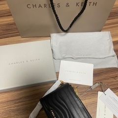 CHARLES&KEITH カードホルダー　新品未使用の画像