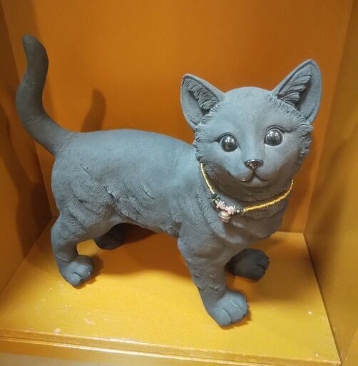 【お値下げして再出品】黒いネコの置物（竹炭製）