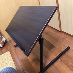高さ調整可能サイドテーブルの画像