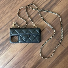 iPhone 12 12pro ケース　マトラッセ　CHANEL風の画像