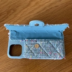 iPhone12 12proケース ツイード　CHANEL風の画像