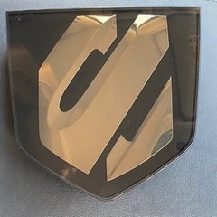 アルファードのエンブレム　タイプゴールド