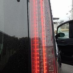 ヴォクシー80系　クリスタルアイ　スモークテールレンズ