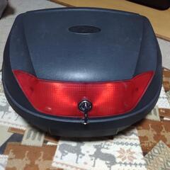 取引決定　リアケース　※ヘルメットは付きませんの画像