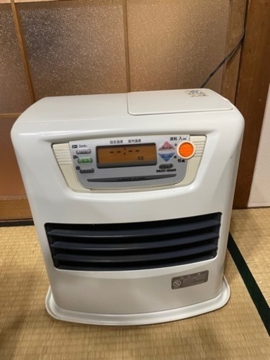 石油ファンヒーター トヨトミ　型式 LC-L369