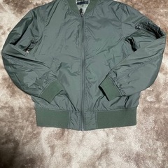 取引先決定しました　ユニクロ　MA-1
