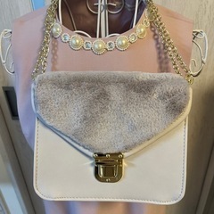 新品未使用♡titty&Co. ファー付きチェーンバック