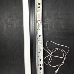 【お値下げして再出品】ブラックライト　蛍光灯（ナショナルFL40S・BLｰB）と投光器具のセットの画像