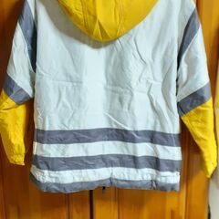 ☆売り切り100円セール_スキーウェア上140cmの画像