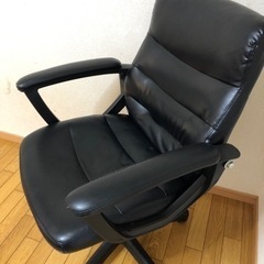 オフィス椅子の画像