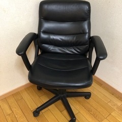 オフィス椅子の画像