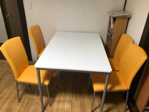 キッチンデーブル