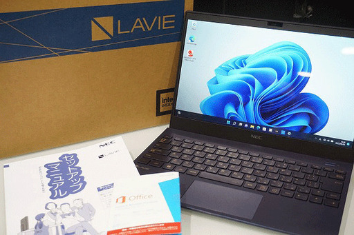 【苫小牧バナナ】NEC PC-PM750BAL ノートパソコン Core i7-1165G7 メモリ8GB/SSD512GB 13.3型 第11世代ネイビーブルー♪