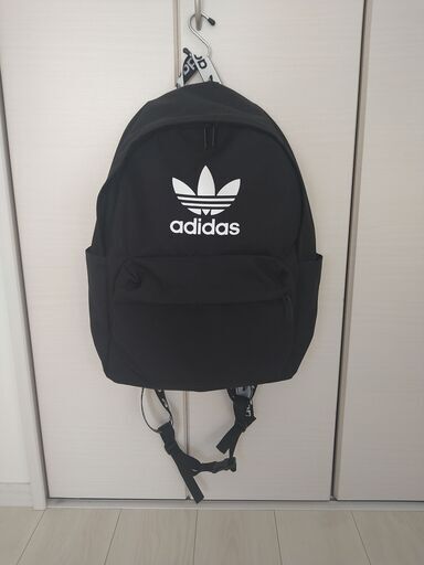 【中古使用品】adidas　バックパック　IZP72　ブラック／ホワイト