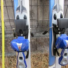 スキー板、ブーツ、ストック３点セットの画像