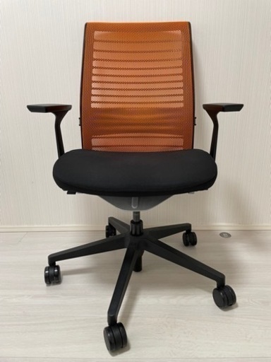 【受付終了】スチールケース(Steelcase) Think(シンク)シリーズ　オフィスチェア