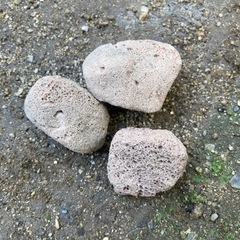 防犯砂利　30リットルくらい