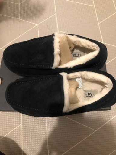 UGG