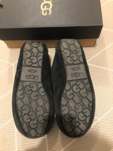 UGG
