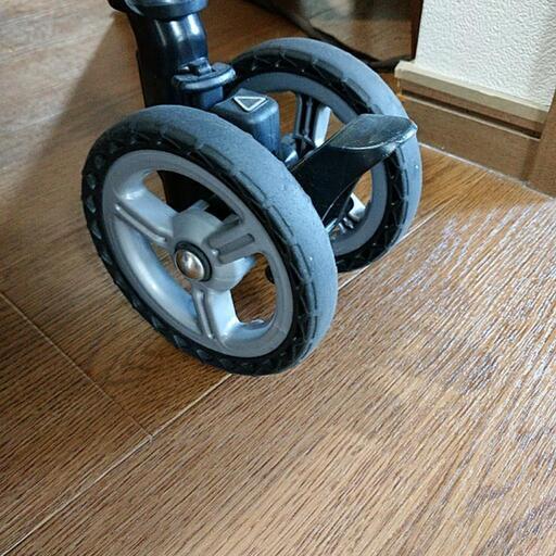 【お取引中】コンビCombiベビーカー（室内保管）（中古）