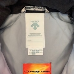 DESCENTEスキーウェア　キッズの画像